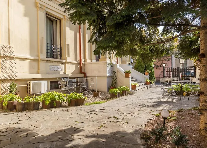 One Terrace Apartment *